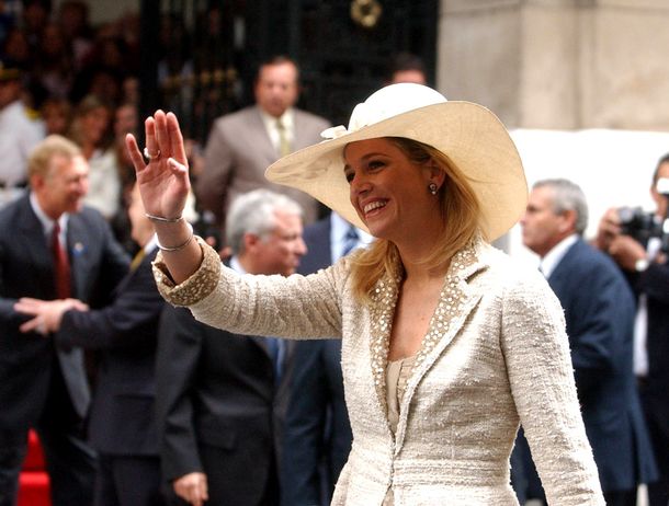 A Máxima le venden alfajores y dulce de leche en Holanda