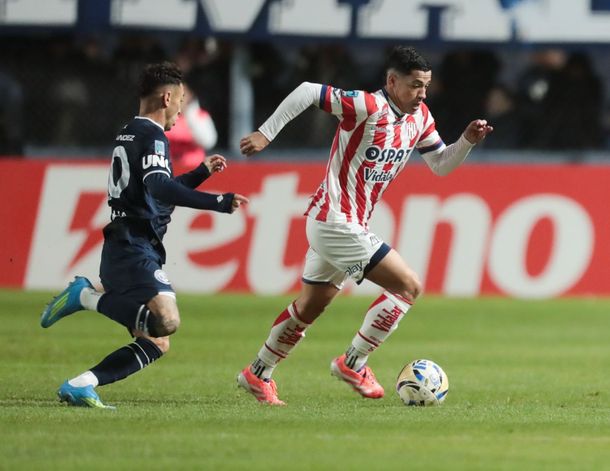 Batacazo de Unión: eliminó a Independiente Rivadavia del Torneo Apertura