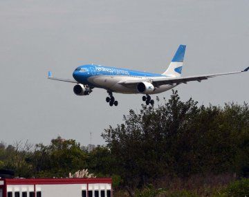 Aerolíneas trasladó vuelos a Ezeiza por una ola de contagios de coronavirus en Aeroparque