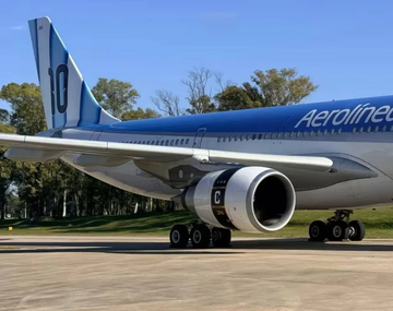 A qué hora exacta llega el vuelo con Lionel Scaloni y parte de la Selección Argentina de Aerolíneas Argentinas