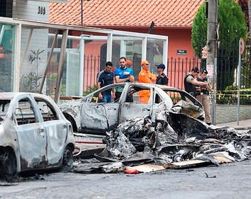 Cayó una avioneta en las calles de Belo Horizonte: al menos tres personas murieron