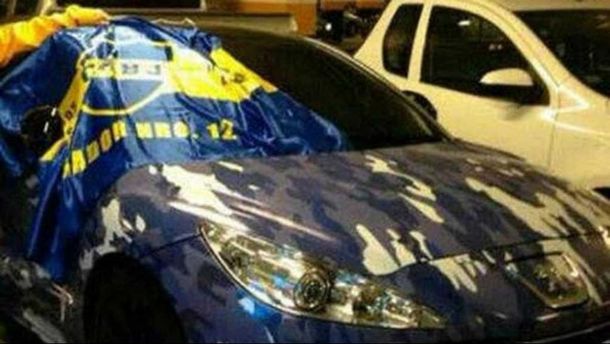 Hinchas de Boca se ríen de Teo Gutiérrez y su auto camuflado