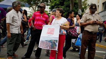 piden unirse en oracion por la salud de hugo chavez piden unirse en oracion por la salud de hugo chavez