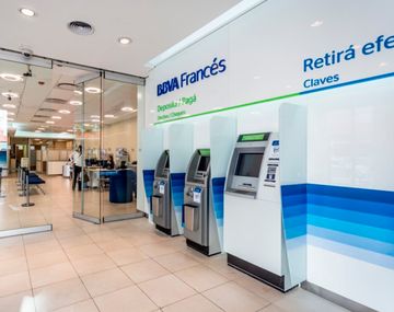 Bancos: el gremio pide un bono extra antes de reabrir la atención al público