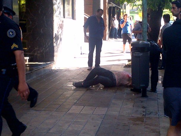 Las Cañitas: un hombre prendió fuego a su vecino y está en grave estado