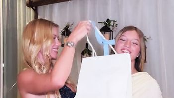 el exclusivo regalo millonario que nicole neumann le hizo a allegra cubero por sus 15 anos el exclusivo regalo millonario que nicole neumann le hizo a allegra cubero por sus 15 anos