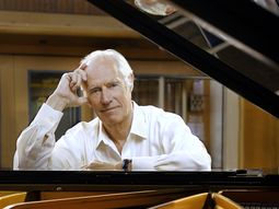 Murió el productor George Martin, considerado como el quinto Beatle