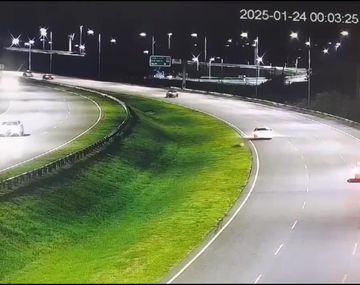 Córdoba: huyó de un control porque llevaba drogas y arrastró a un policía