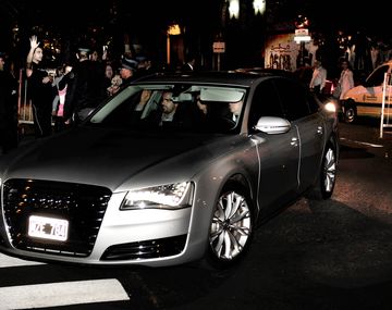 Cristina sale de la Fundación Favarolo