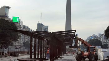 metrobus: se gastaron 200 millones de pesos mas de lo previsto metrobus: se gastaron 200 millones de pesos mas de lo previsto