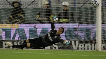 sebastian sosa anuncio su salida de velez por ordenes dirigenciales sebastian sosa anuncio su salida de velez por ordenes dirigenciales