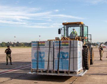 Partió la donación de un millón de vacunas contra el Covid-19 a Bolivia