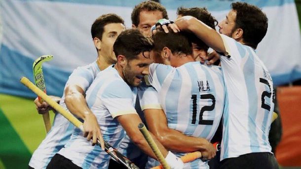 La euforia de los famosos por el logro de Los Leones en Río 2016