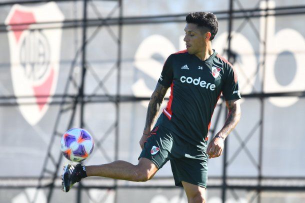 Enzo Pérez prepara su vuelta en River: ¿cuándo será?