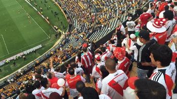¿sin visitantes? los hinchas de river acompanaron al equipo en mexico ¿sin visitantes? los hinchas de river acompanaron al equipo en mexico