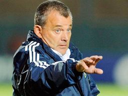 el hijo de grondona nego presiones para que tevez este en la seleccion el hijo de grondona nego presiones para que tevez este en la seleccion