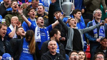 el dt de leicester cree mas en los extraterrestres que en retener el titulo el dt de leicester cree mas en los extraterrestres que en retener el titulo