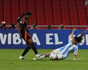 Argentina cayó por penales ante Colombia y quedó eliminada de la Copa América Femenina