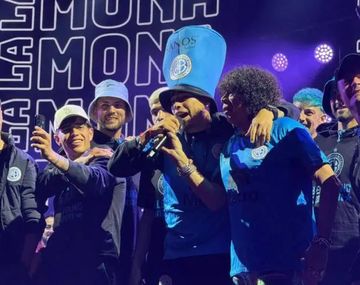 Belgrano Campeón: el plantel pirata celebró a puro cuarteto junto a La Mona Jiménez