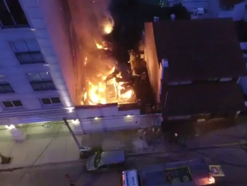 VIDEO: Se incendia una casa en Mar del Plata y creen que fue intencional