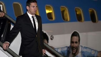 luego de tres horas de viaje, la seleccion ya esta en brasil luego de tres horas de viaje, la seleccion ya esta en brasil