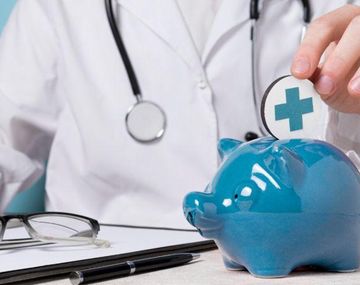 Prepagas siguen sin publicar precios de sus planes: Tener esa información es clave