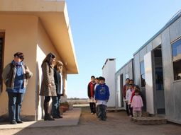 Aulas container: Macri va tras los pasos fallidos del cordobés De la Sota