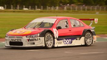 girolami gano comodo la final del top race en junin girolami gano comodo la final del top race en junin