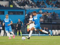 Racing y Platense igualaron 1-1 en el Cilindro