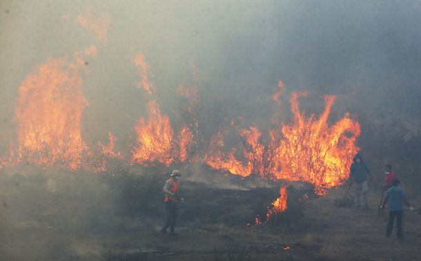 Así están las llamas en varios lugares de Chile