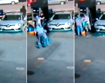 La cobarde agresión de un limpiavidrios a la playera de una estación de servicio