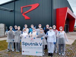 El fin de semana se aprobará el primer lote de vacunas Sputnik V fabricadas en Argentina