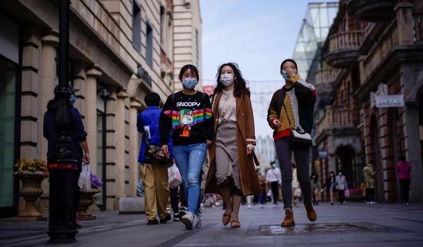 Después de un año, la OMS concluyó que el coronavirus surgió de un animal