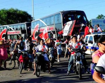 El plantel de River llegó a Tandil
