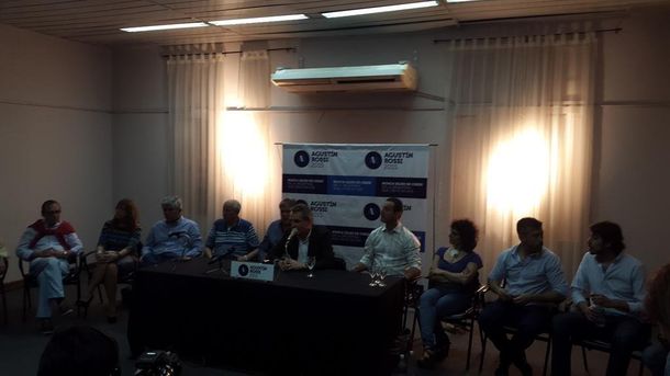 Agustín Rossi se lanzó y se suma a la lista de oficialistas para suceder a Cristina