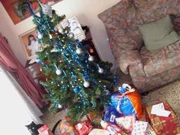 Arbol de navidad con regalos