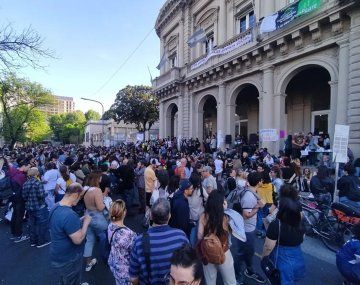 Trabajadores del Hospital de Salud Mental Laura Bonaparte en alerta