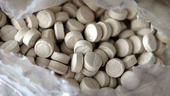 su hija cumplio 13 anos y le regalo pastillas de extasis su hija cumplio 13 anos y le regalo pastillas de extasis