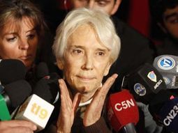 La abuela de Ángeles dijo que ella contiene a la familia