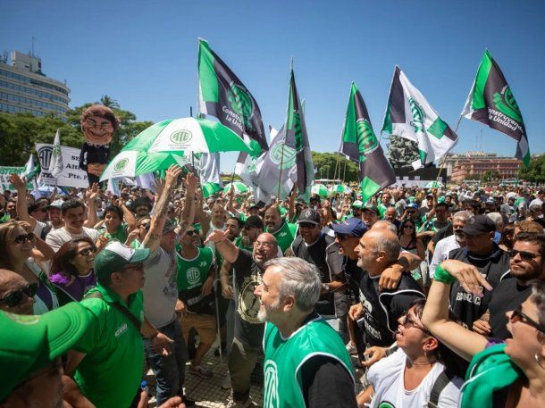 Estatales harán paro en reclamo de aumento salarial