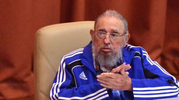 reaparecio fidel castro: el pueblo cubano vencera reaparecio fidel castro: el pueblo cubano vencera