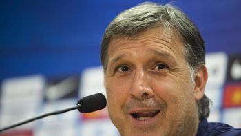 martino se defendio de las criticas por el nuevo juego del barca martino se defendio de las criticas por el nuevo juego del barca
