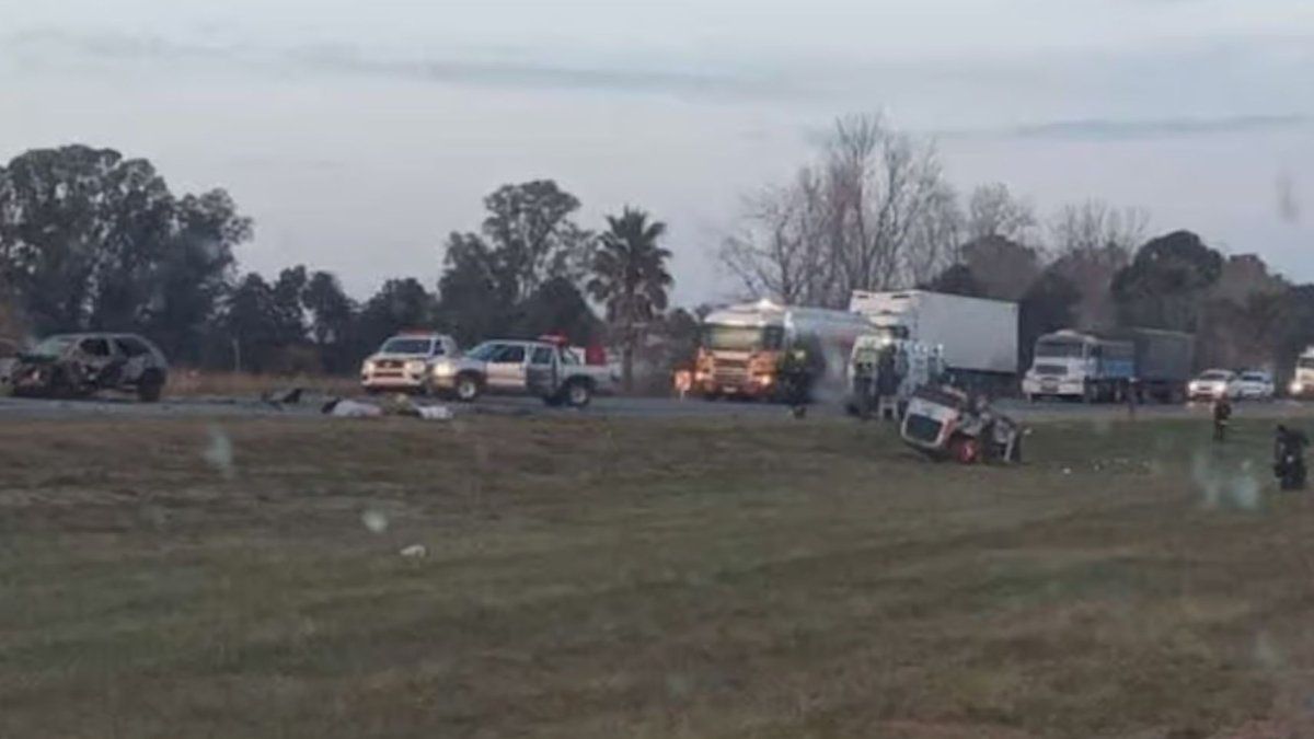 Santa Fe: choque frontal en la Ruta 14 deja tres muertos
