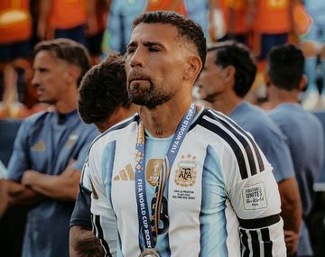 Otamendi expresó su dolor tras la final del Mundial: Volvemos con el corazón roto