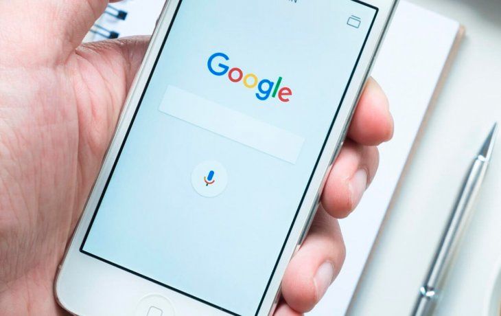 Google podría pagarle a Apple 15.000 millones de dólares para seguir en los iPhone