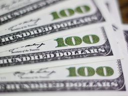 El dólar en Uruguay acumula seis jornadas consecutivas al alza y se acerca a los 40 pesos. El dólar en Uruguay acumula seis jornadas consecutivas al alza y se acerca a los 40 pesos.