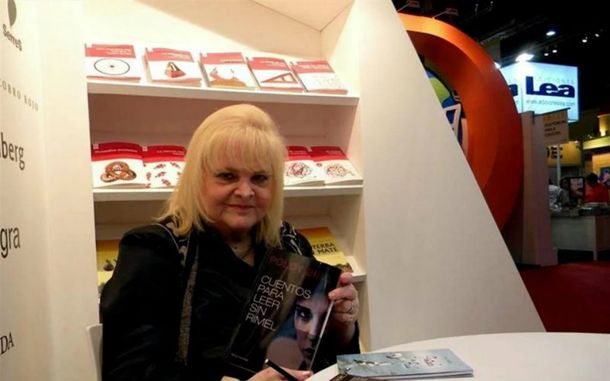 La escritora tenía 76 años