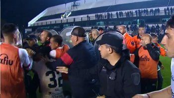 ex arbitro exploto tras el escandalo en barracas central - patronato ex arbitro exploto tras el escandalo en barracas central - patronato