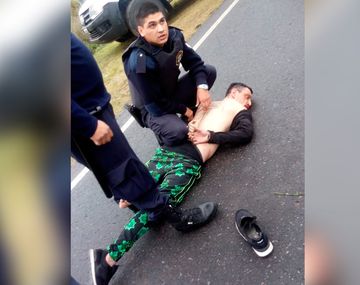El cantante fue detenido sobre la Ruta 11