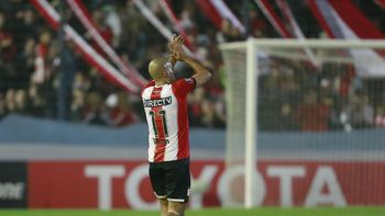 Juan Sebastián Verón se retira ovacionado Juan Sebastián Verón se retira ovacionado